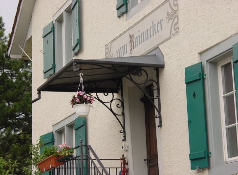 Vordach Schmiedeisen mit Rinne, Speyer und Blecheindeckung